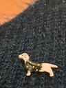 Broche teckel mignon