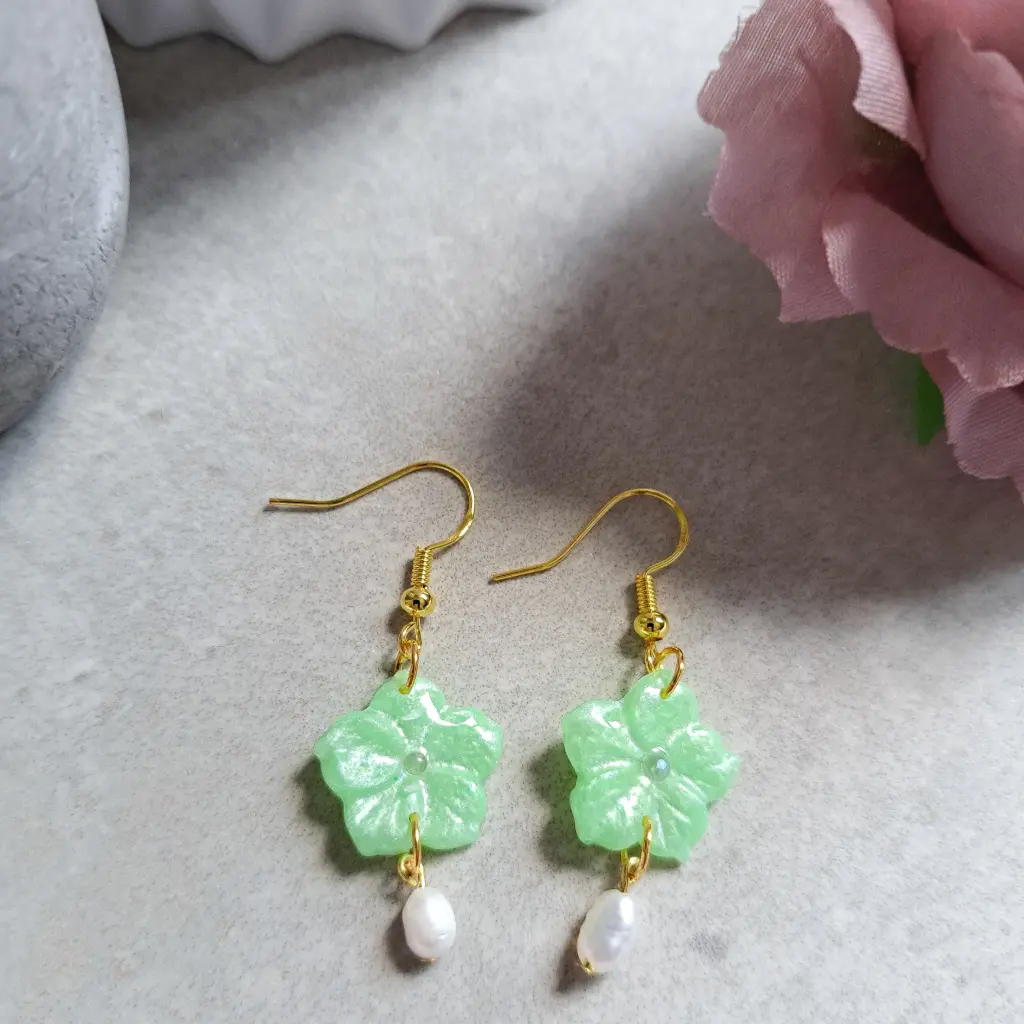 Boucles d'oreilles " Zélia pomme "