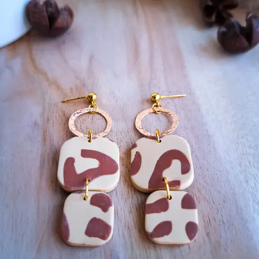 Puces d'oreilles Emma