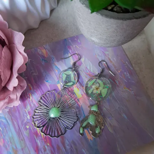 Boucles d'oreilles " Amara vert  "   